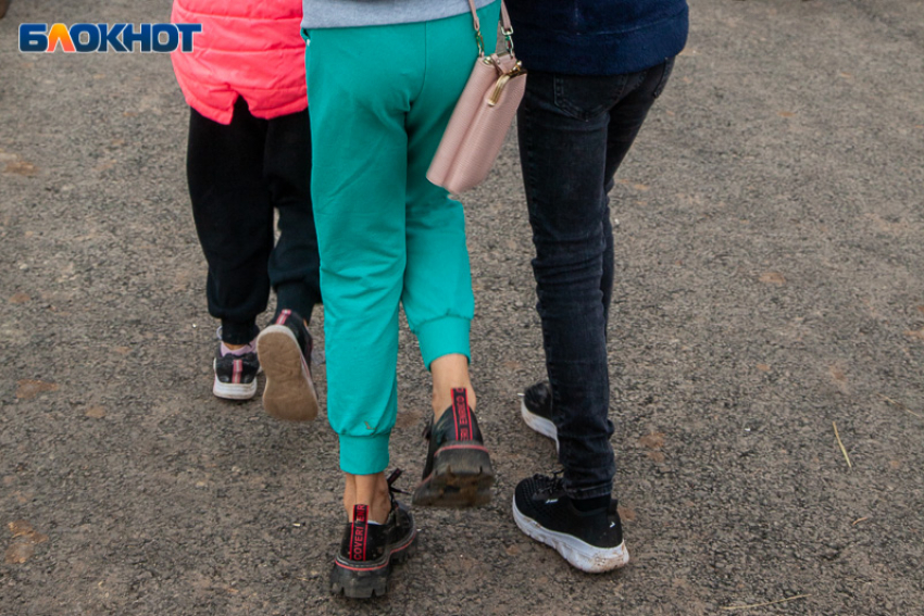 Отчим избивал шестерых детей в Волжском