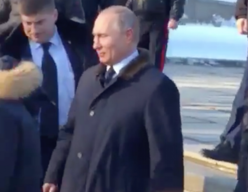 "Дядя Вова приехал": волжане и волгоградцы встретили Путина на Мамаевом Кургане