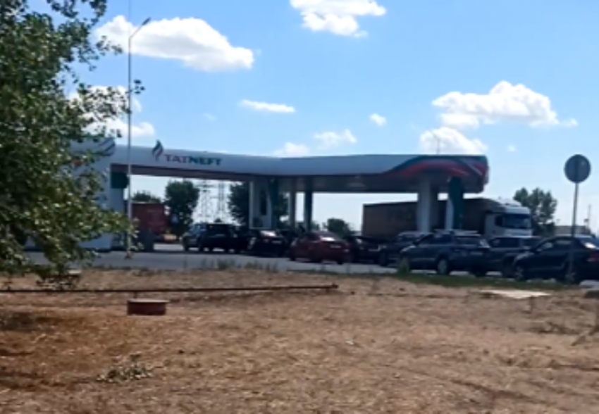 Должны ли заправлять инвалидов без очереди на АЗС в Волгоградской области