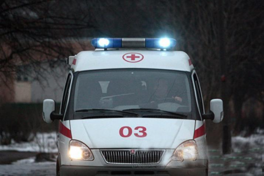 В Урюпинске в столкновении двух ВАЗов пострадали трое человек 