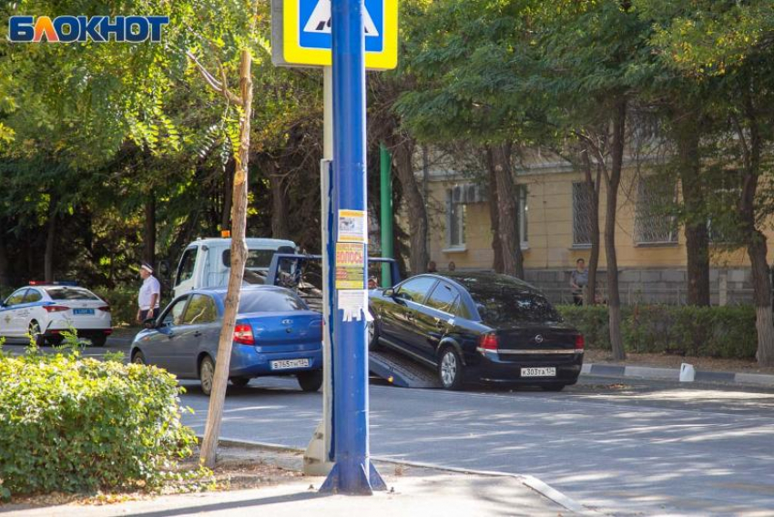 В Волжском хотят обустроить платные парковки