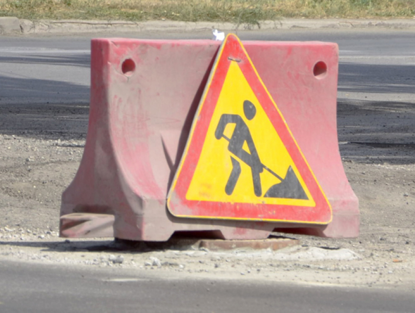 Пять из шести запланированных дорожных объектов отремонтировали в Волжском