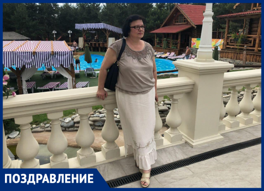 Маму и бабулю поздравляют с днем рождения