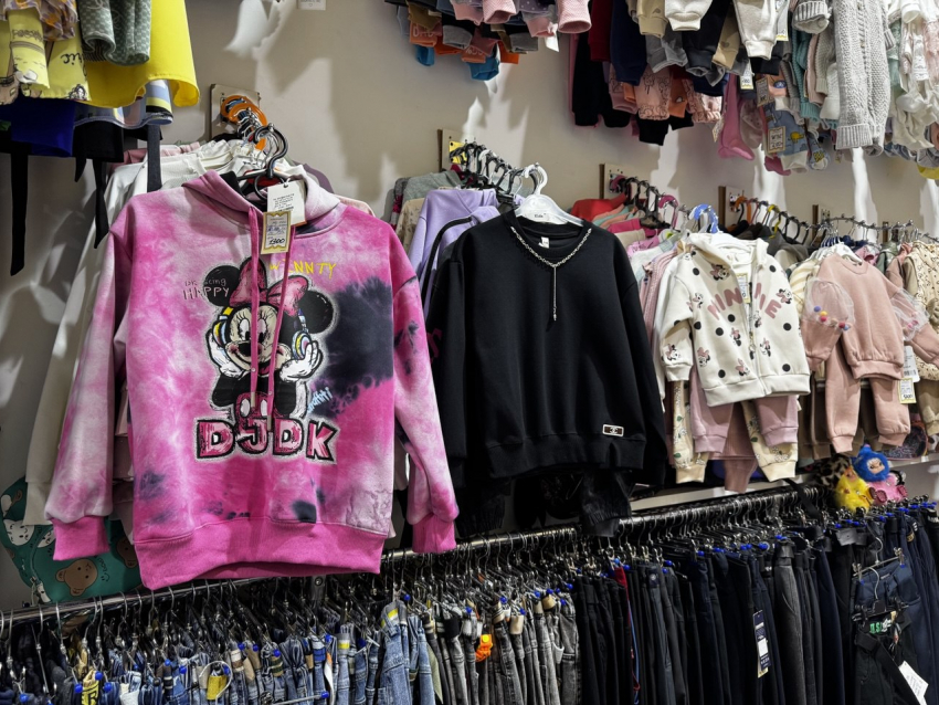 Стильные образы для ваших маленьких модников — в ТЦ «Париж» и «Малый Париж»!