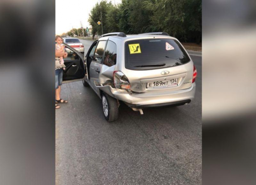 Протаранил машину с целой семьей:  ДТП в Волжском