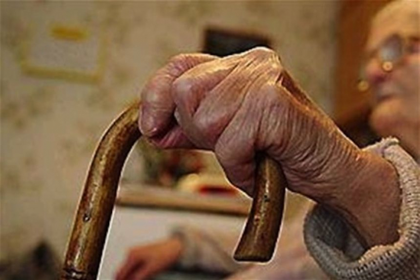 В Волгограде скончалась пенсионерка после перелома ноги