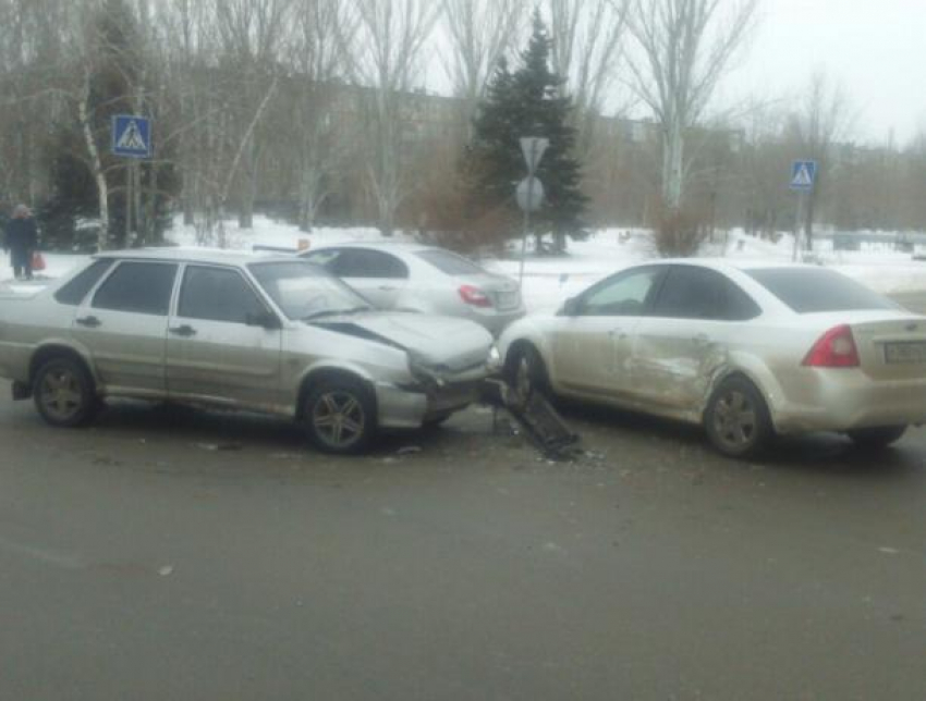Волжанин на «Форде» не успел проскочить перекресток и стал виновником ДТП