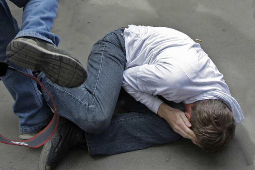 В Волжском дачник избил соседа до состояния комы