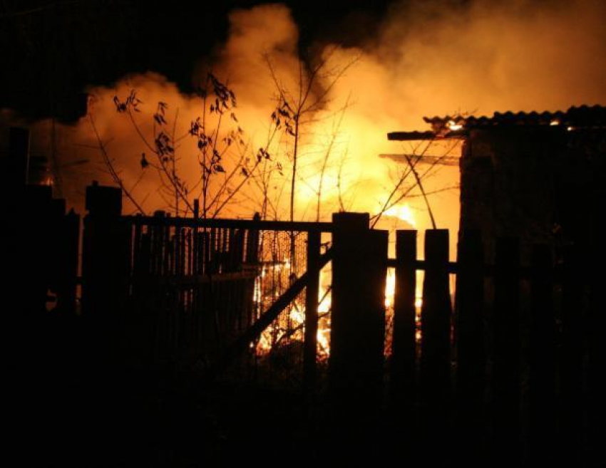 Жители Быково спали, когда горело здание