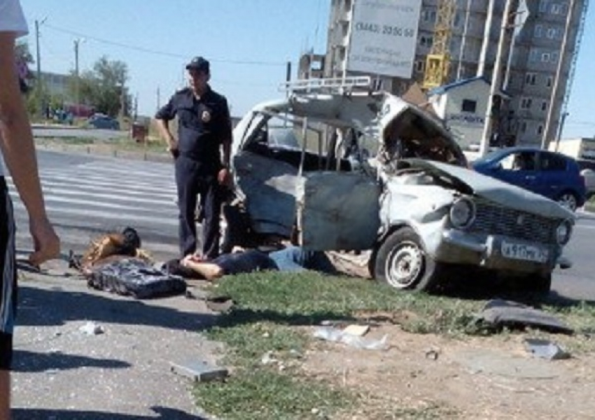 Водитель попавшей в ДТП «копейки» у аквапарка скончался в больнице
