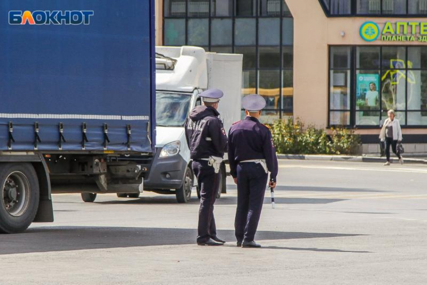 38 нарушений и штрафов выявили волжские госавтоинспекторы за пять дней