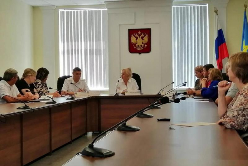 В Волжском состоялся круглый стол с вопросами профилактики ДТП с участием несовершеннолетних