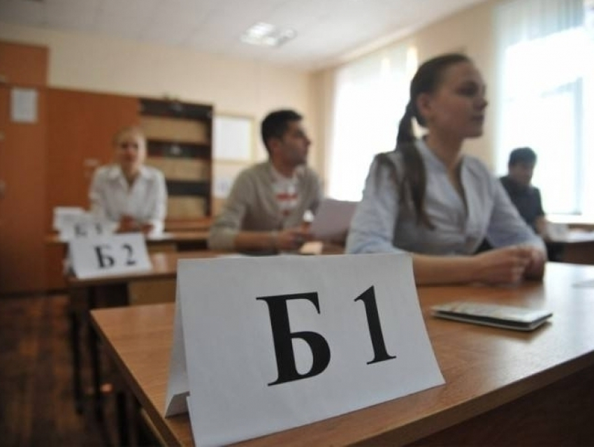 Школьники Волжского смогут сдать ЕГЭ по-новой в сентябре