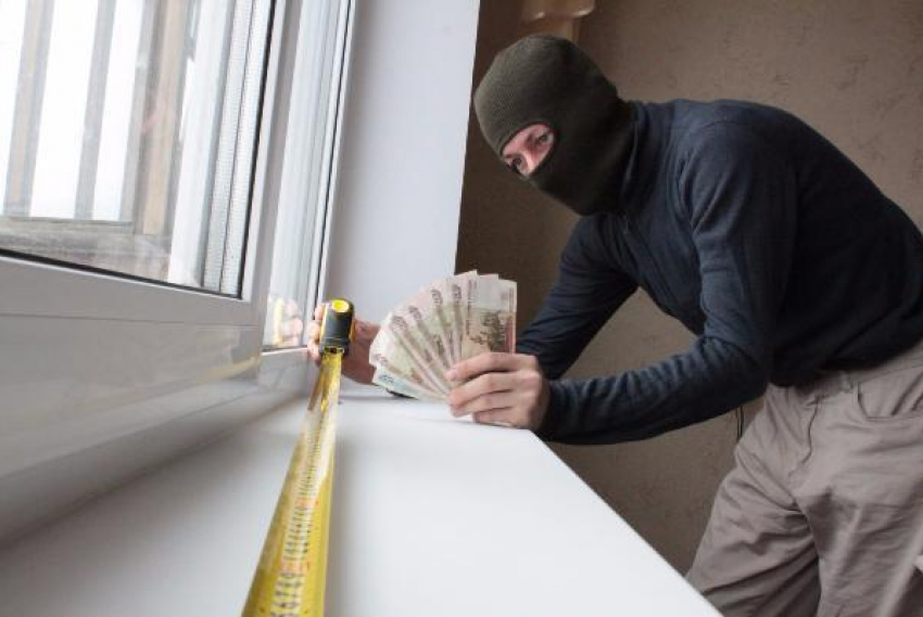 Волжане заплатили более 600 тысяч рублей на несуществующие пластиковые окна