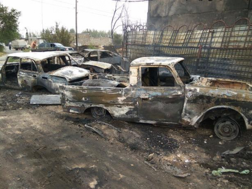 О последствиях пожара в Среднеахтубинском районе пока умалчивают: все очаги возгорания еще не ликвидированы