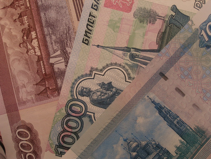 Семьи Волжского получают выплаты в размере 5000 рублей