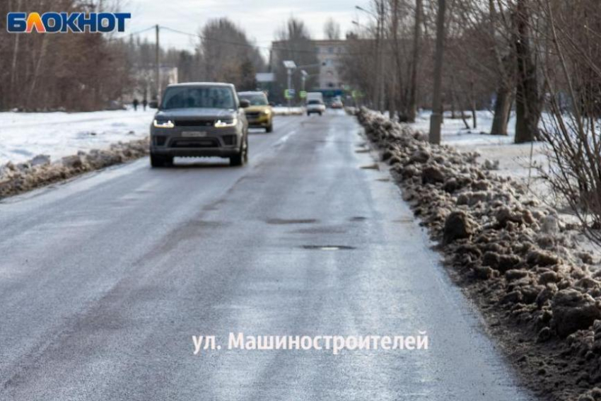 Волжский закупился на 3 миллиона для разметки дорог