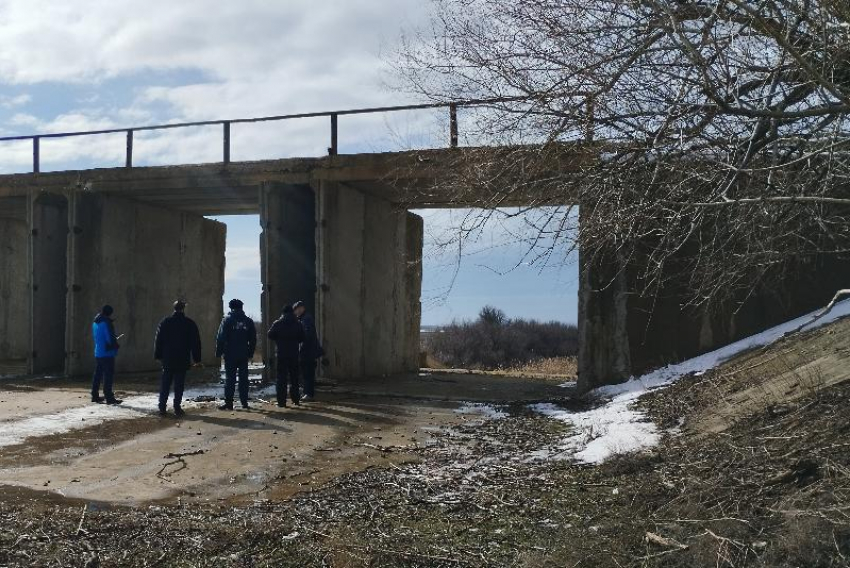 В Волгоградской области проверяют дамбы и плотины перед половодьем