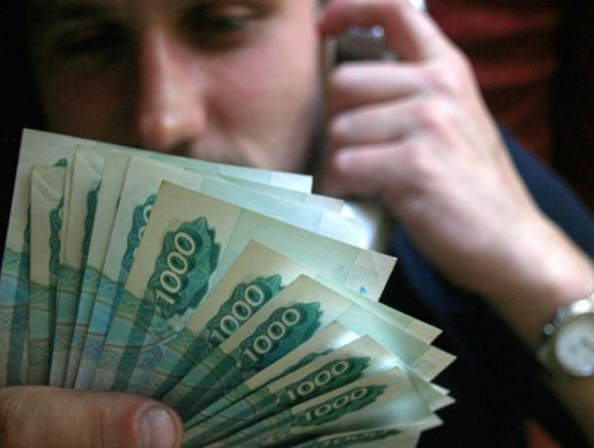 За выходные волжане «подарили» мошенникам 103 тысячи рублей