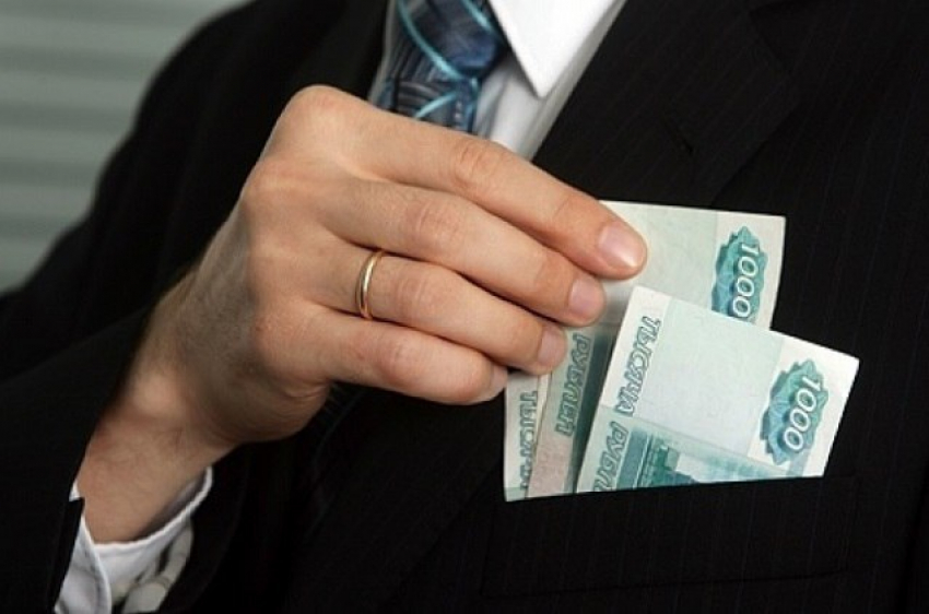 Предприниматель из Волжского осужден за мошенничество