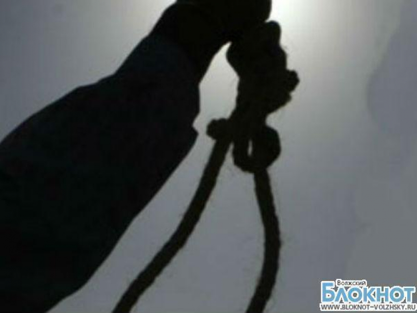 В Волжском бывший сторож детского сада повесился из-за долга