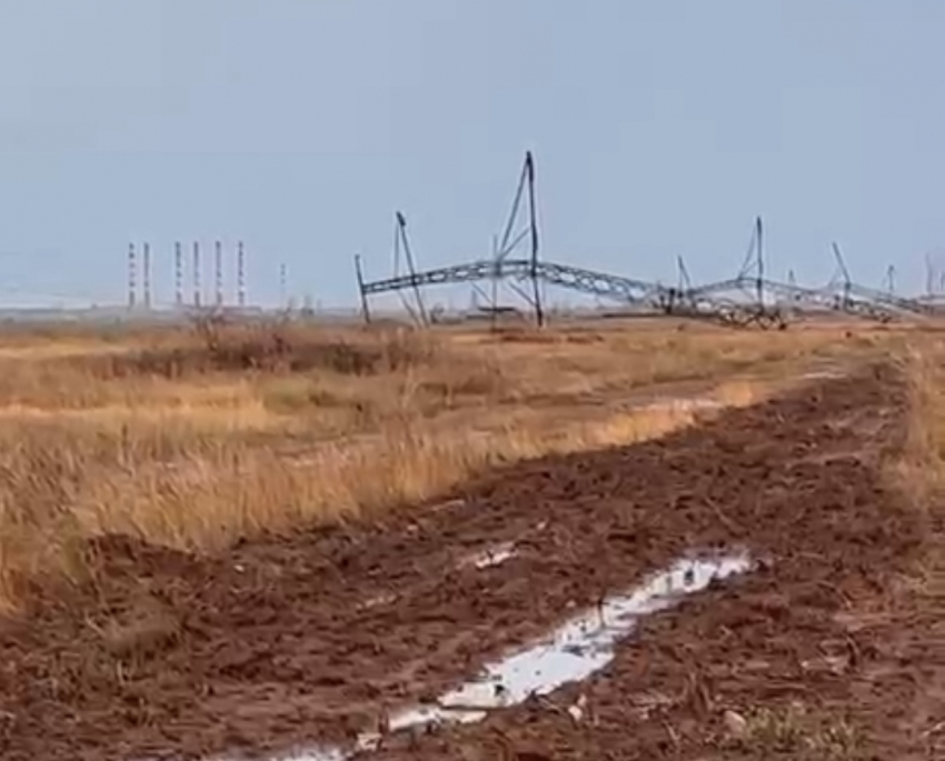 В Волжском отключили воду: обрыв кабеля привел к остановке водозаборных сооружений