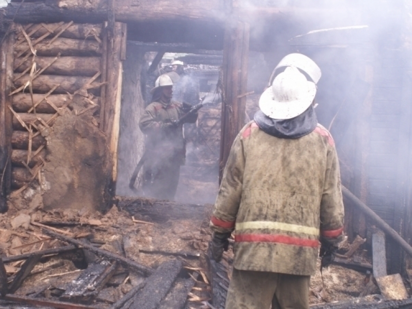 При пожаре в бане на севере Волгограда пострадал мужчина