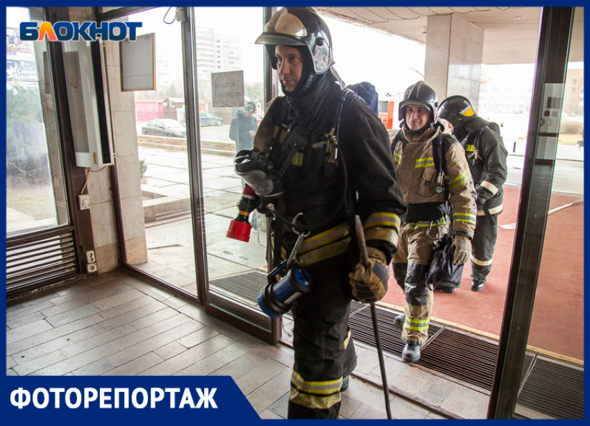Пожарные оперативно отработали ЧС в гостинице Ахтуба в Волжском: ФОТО