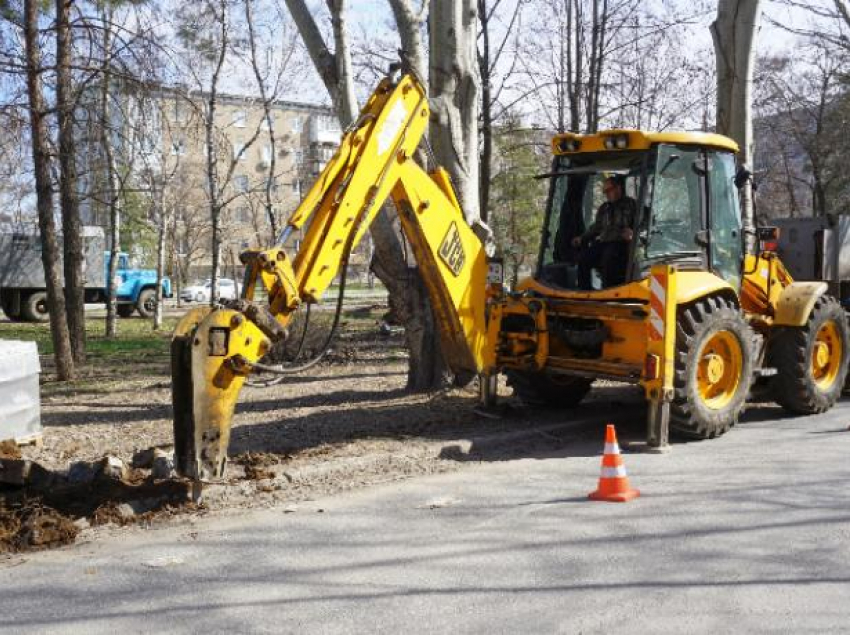 В благоустройстве сквера на Дружбе приступили к первому этапу