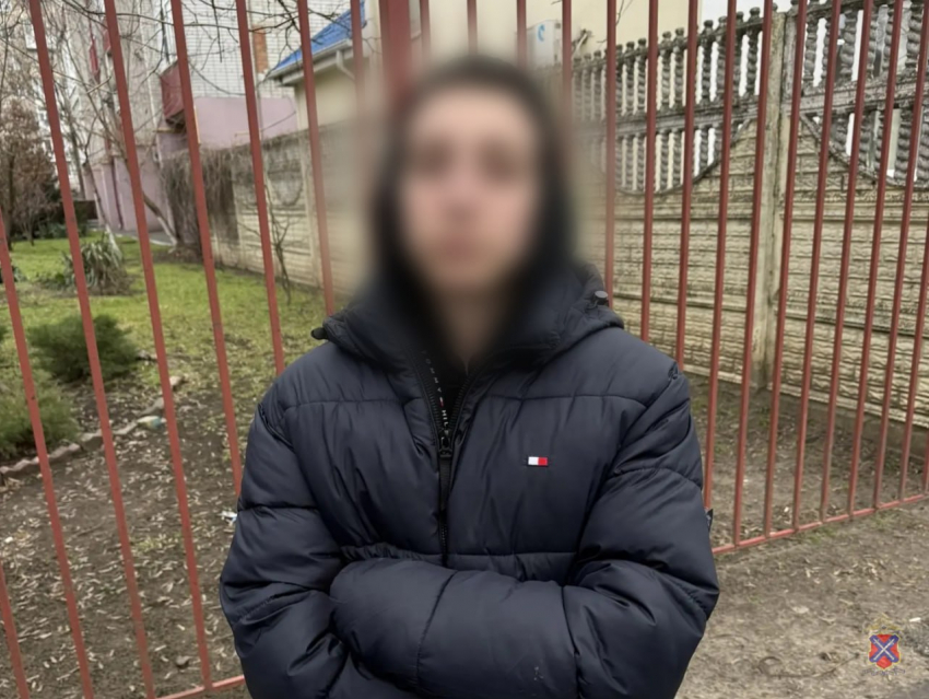 Два подростка украли 22 золотых слитка у пенсионера из Волгограда 