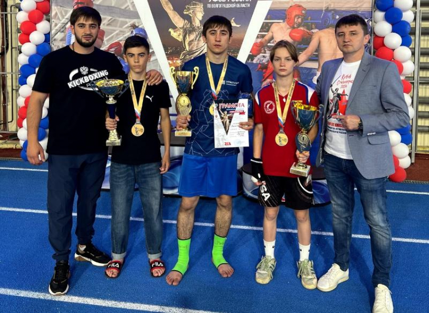 Волжские кикбоксеры завоевали восемь золотых наград Кубка Сталинграда