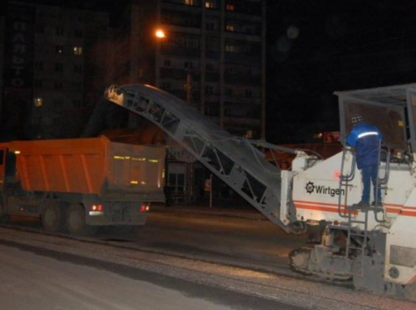 Ночные стражи - в городе по ночам ремонтируют дороги