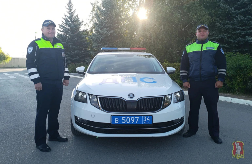 Водителю из Челябинска стало плохо за рулём — волжские автоинспекторы спасли ему жизнь