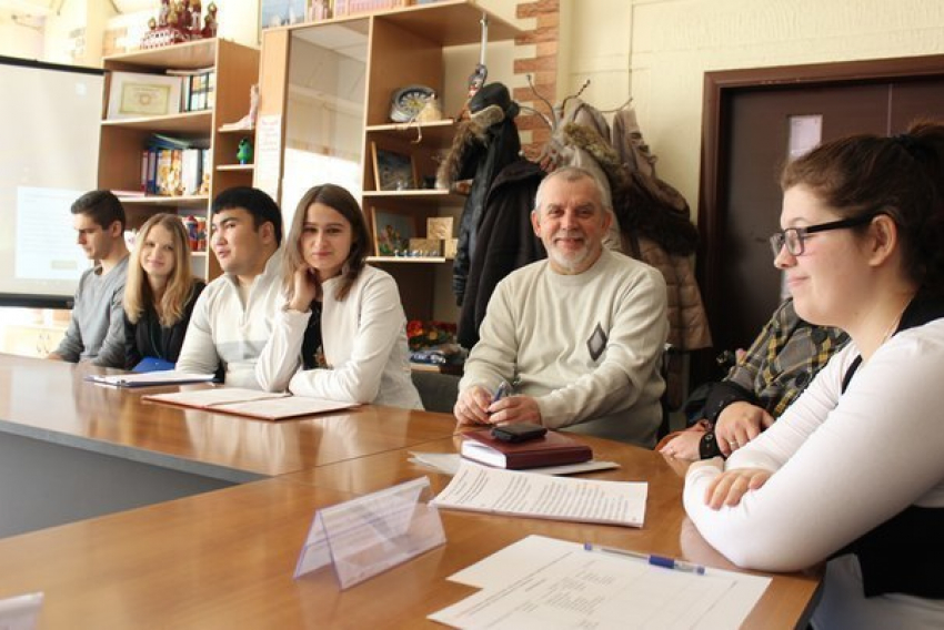 Инициативная молодежь Волжского взялась за развитие города