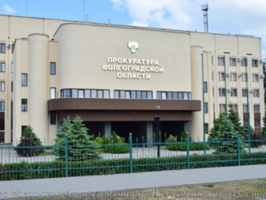 В Волгоградской области проверили, как идет строительство ФАПа