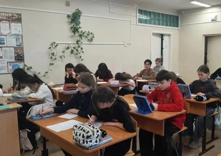 В Волжском более 2600 школьников приняли участие в новой олимпиаде по православной культуре