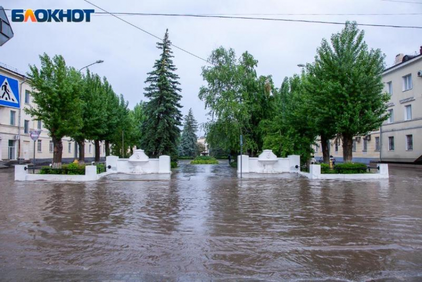 Гроза и дождь: в Волжский придет хмурый понедельник