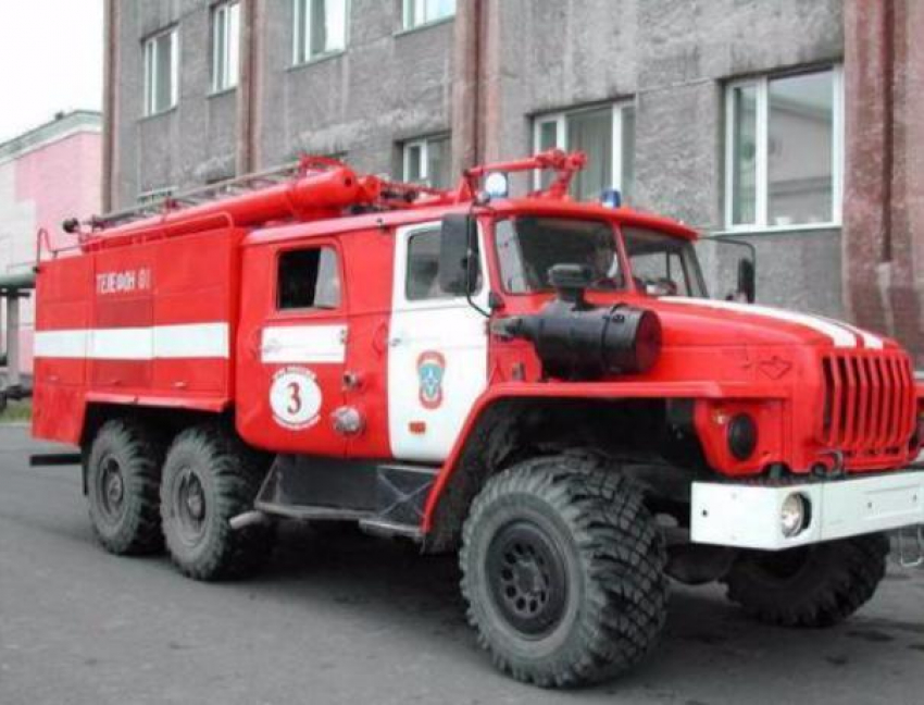 Из горящей многоэтажки эвакуировали 10 человек в Волжском