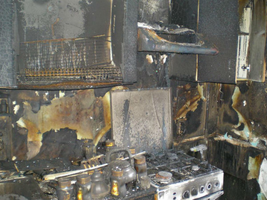 Пожар в жилом доме Волжского