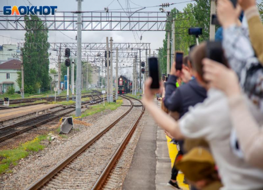 Дополнительный состав отвезет болельщиков в Волжский после ретроматча