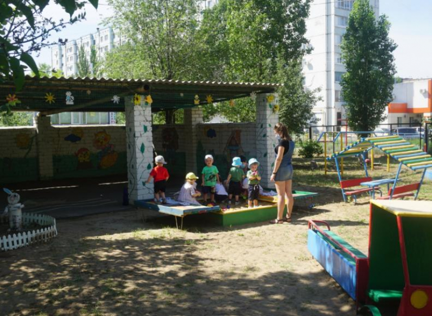 В 18 детских садах Волжского открыли 144 дежурные группы