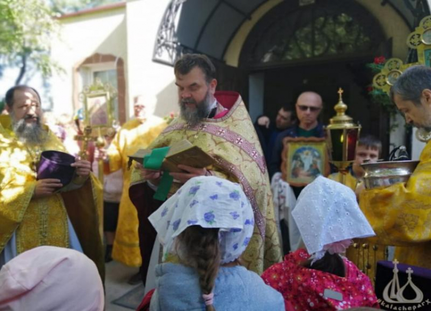 Тихоновский приход в Волжском отметил престольный праздник