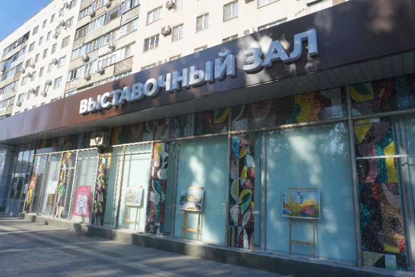 Более 2,2 млн рублей направят на обновление выставочного зала в Волжском