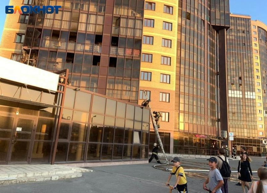 Как и за чей счет восстанавливают пострадавшие от пожара квартиры в ЖК «Троя» в Волжском