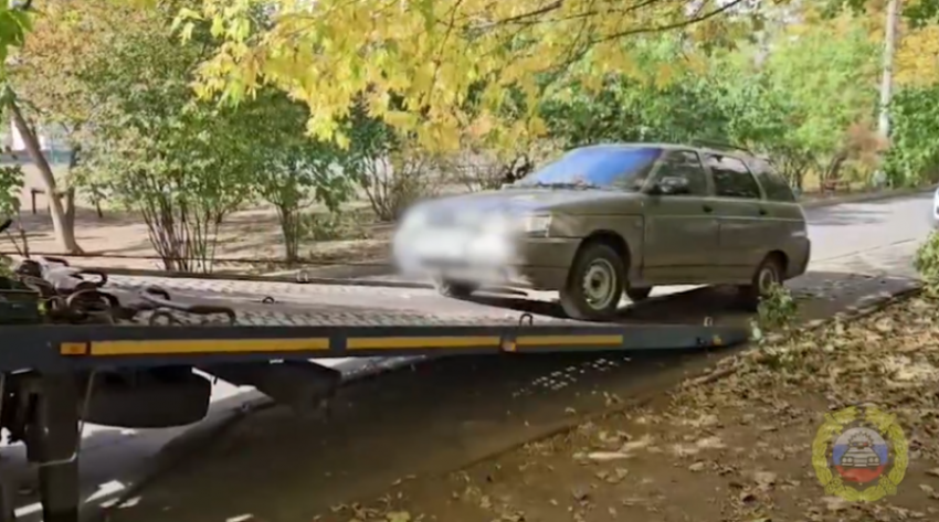 В Волжском начались рейды с штрафами и эвакуацией автотранспорта