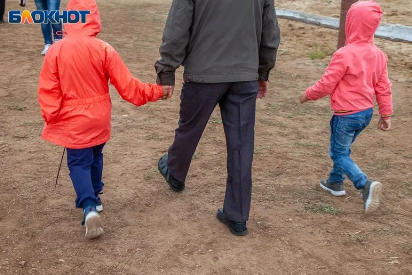 В Волгограде отец-тиран истязал своих детей на протяжении двух лет