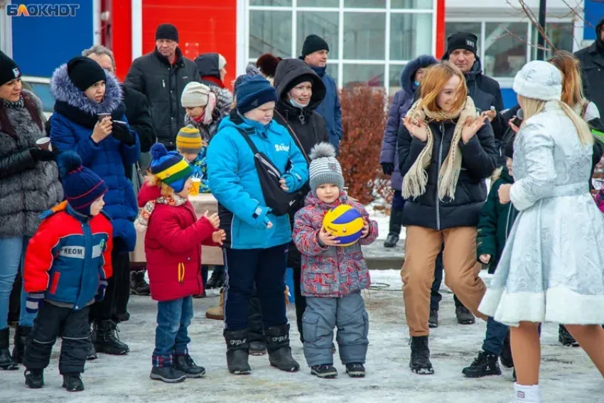 Волжским детям до 14 лет придется получать загранпаспорт для путешествий 