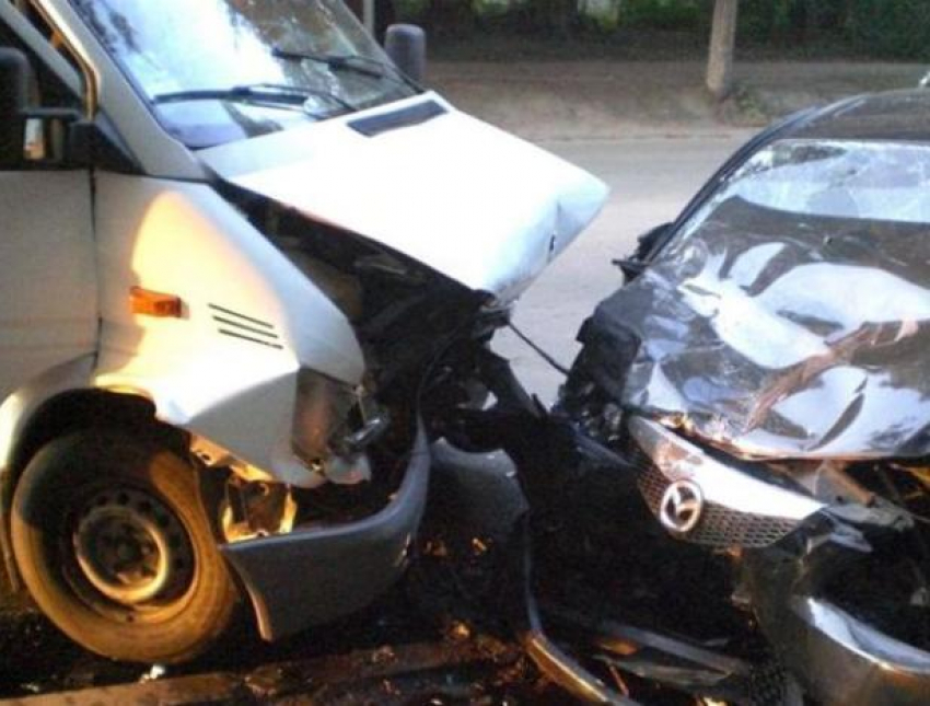 Волжанин попал в аварию на ровном месте