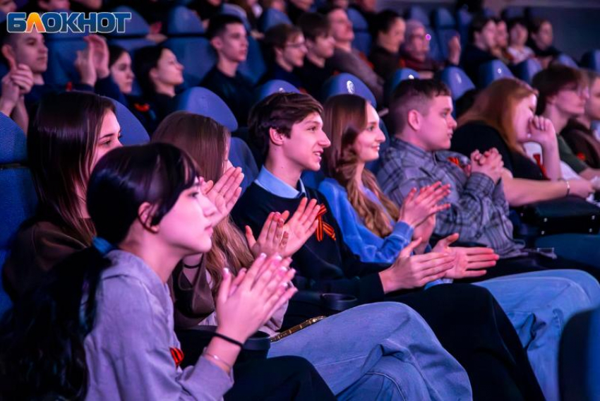 Афиша мероприятий в Волжском: мода, фэнтези и музыка весны