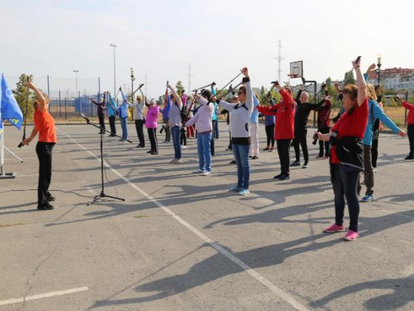В Волжском прошла спортивная акция «Тропа здоровья»